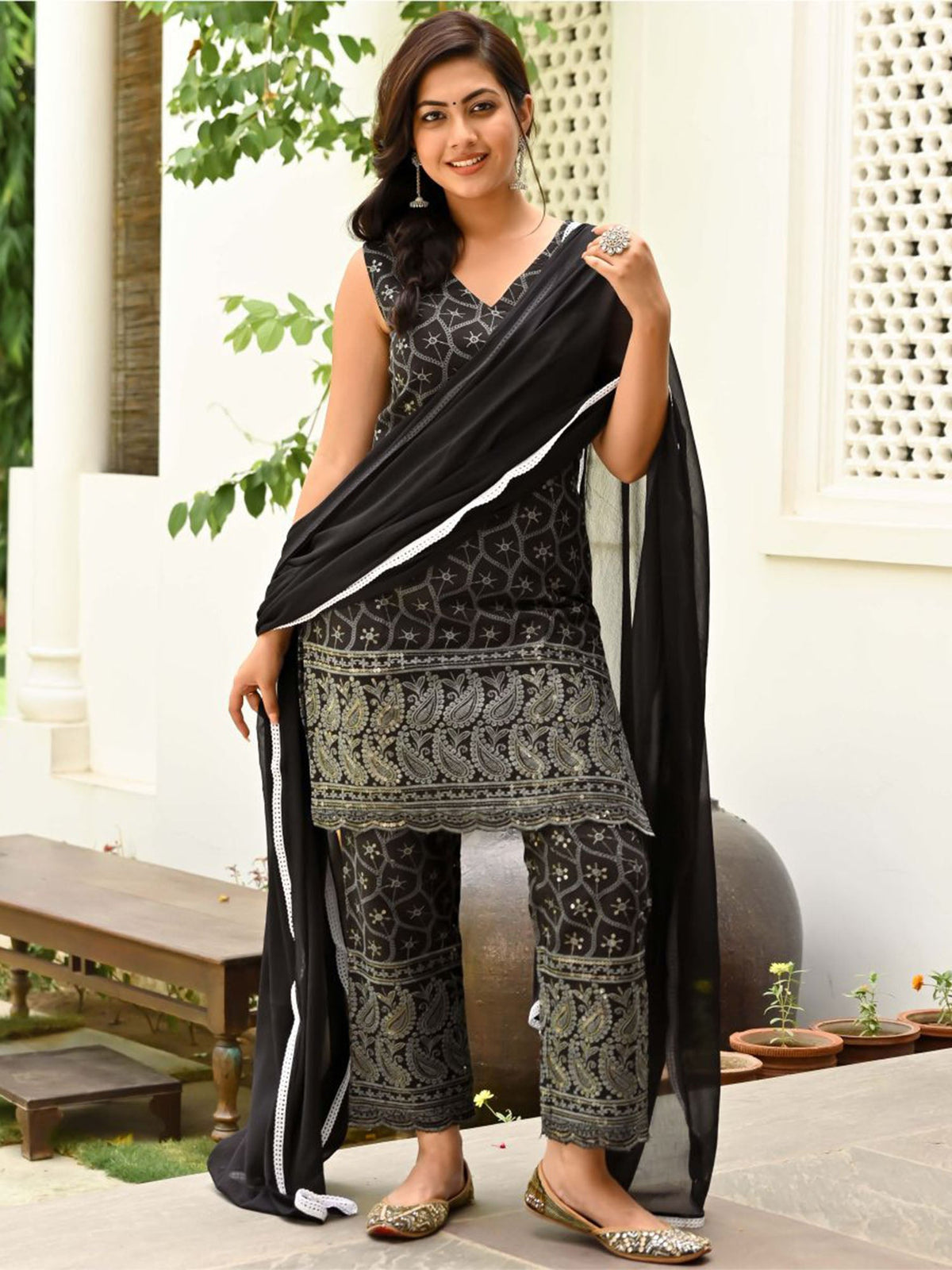 Black Embroidered Kurta Pant Set